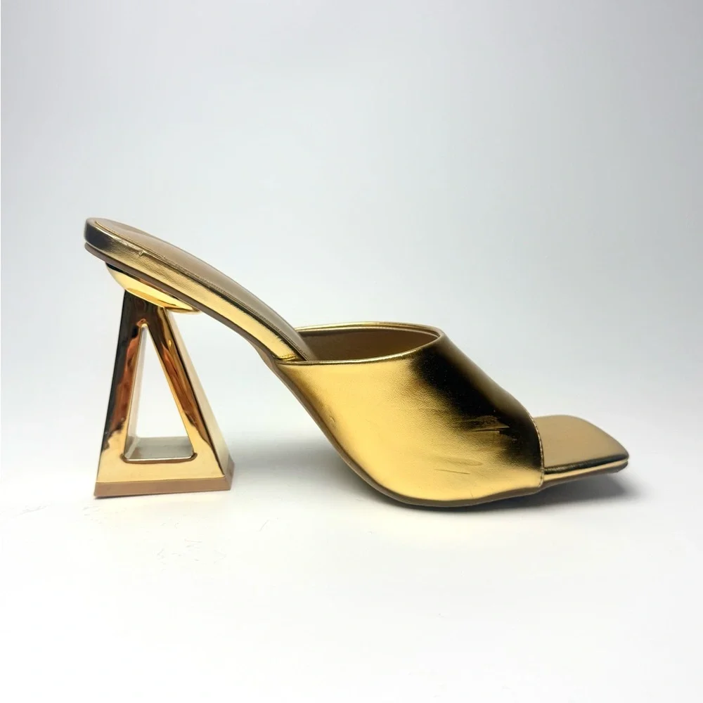Gold Triangle Heels Women’s Size 10 / 10.5 Metallic Dress Pumps - Picture 14 of 16